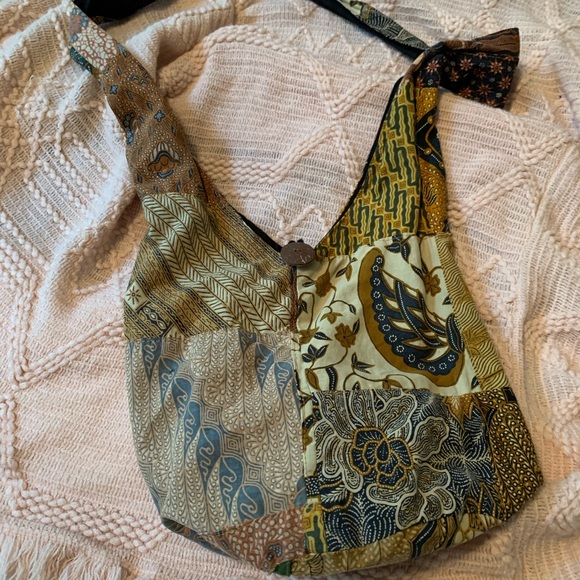 Shoulder Bag - Picture 1 of 4